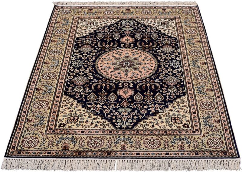 Hereke Oriental Rug 124 × 180 cm, Silk, Multicolor, hand-knotted — view 2