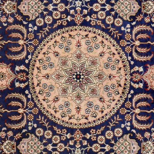 Hereke Oriental Rug 124 × 180 cm, Silk, Multicolor, hand-knotted — view 4