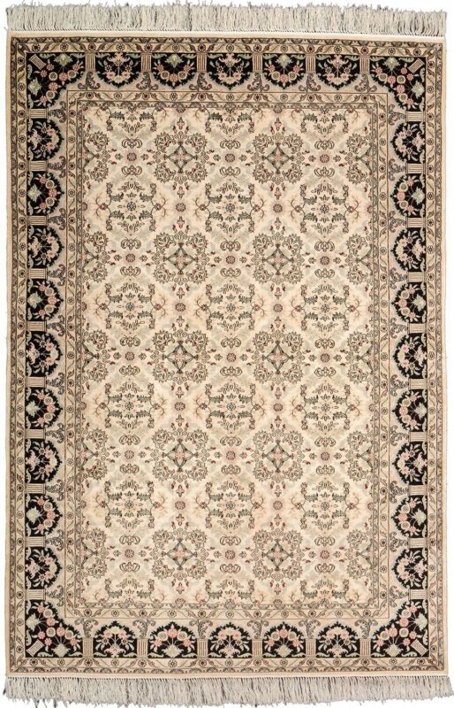 Hereke Oriental Rug 124 × 180 cm, Silk, White/Beige, hand-knotted