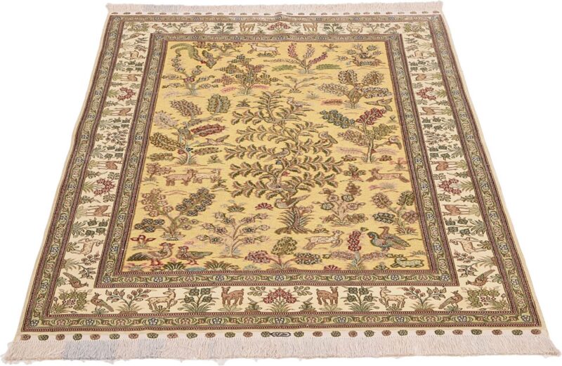 Hereke Oriental Rug 126 × 186 cm, Silk, White/Beige, hand-knotted — view 2