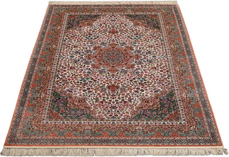 Hereke Oriental Rug 128 × 191 cm, Silk, hand-knotted — view 2 Hereke Oriental Rug 128 × 191 cm, Silk, hand-knotted — view 2