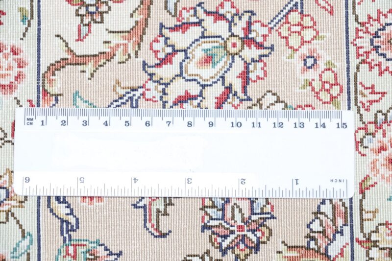 Hereke Oriental Rug 171 × 243 cm, Silk, hand-knotted — view 11
