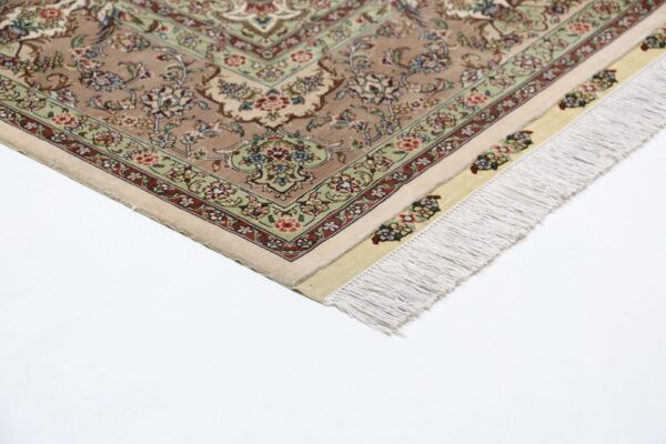 Hereke Oriental Rug 171 × 243 cm, Silk, hand-knotted — view 6