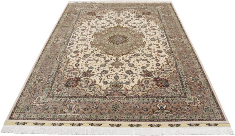 Hereke Oriental Rug 171 × 243 cm, Silk, hand-knotted — view 7