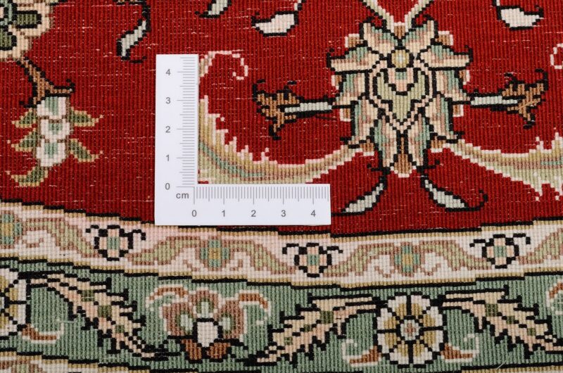 Hereke Oriental Rug 186 × 186 cm, Silk, hand-knotted — view 3
