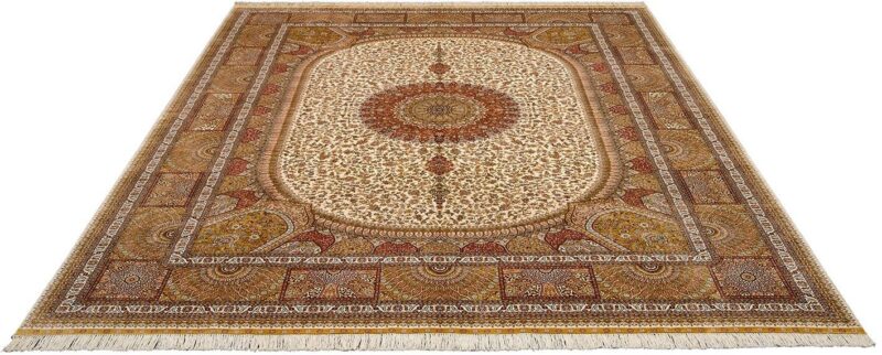 Hereke Oriental Rug 270 × 365 cm, Silk, hand-knotted — view 2