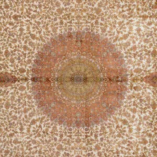 Hereke Oriental Rug 270 × 365 cm, Silk, hand-knotted — view 4