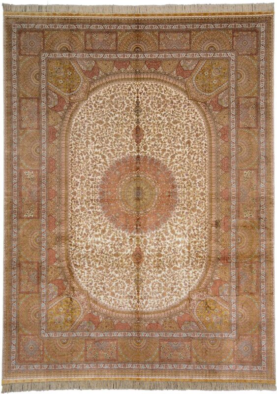 Hereke Oriental Rug 270 × 365 cm, Silk, hand-knotted