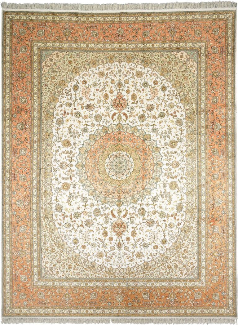 Hereke Oriental Rug 275 × 360 cm, Silk, hand-knotted