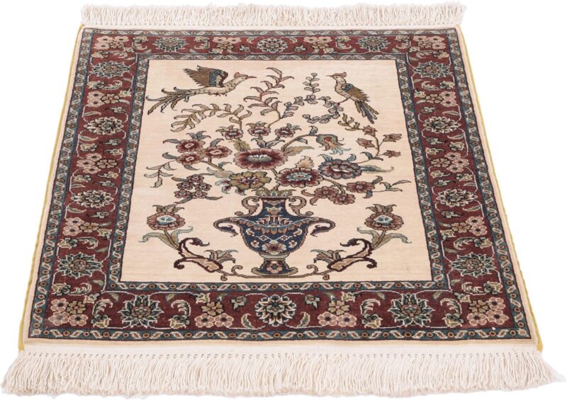Hereke Oriental Rug 46 × 61 cm, Silk, White/Beige, hand-knotted — view 2