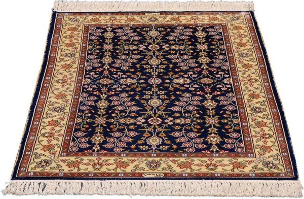 Hereke Oriental Rug 61 × 93 cm, Silk, hand-knotted — view 2 Hereke Oriental Rug 61 × 93 cm, Silk, hand-knotted — view 2