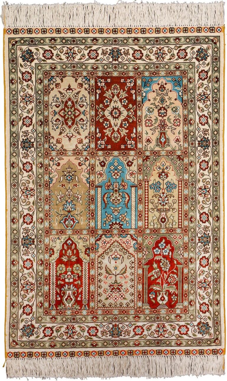 Hereke Oriental Rug 62 × 92 cm, Silk, Multicolor, hand-knotted
