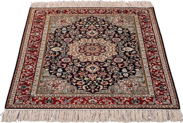 Hereke Oriental Rug 62 × 95 cm, Silk, hand-knotted — view 2