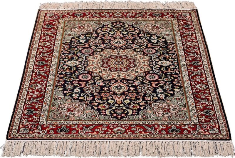 Hereke Oriental Rug 62 × 95 cm, Silk, hand-knotted — view 2
