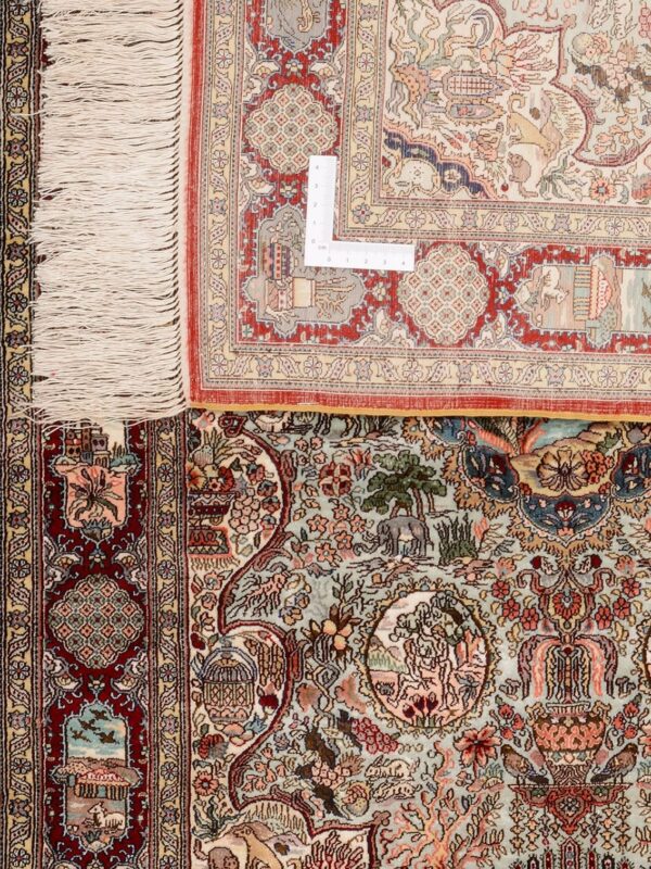 Hereke Oriental Rug 63 × 92 cm, Silk, Red/Orange, hand-knotted — view 3 Hereke Oriental Rug 63 × 92 cm, Silk, Red/Orange, hand-knotted — view 3