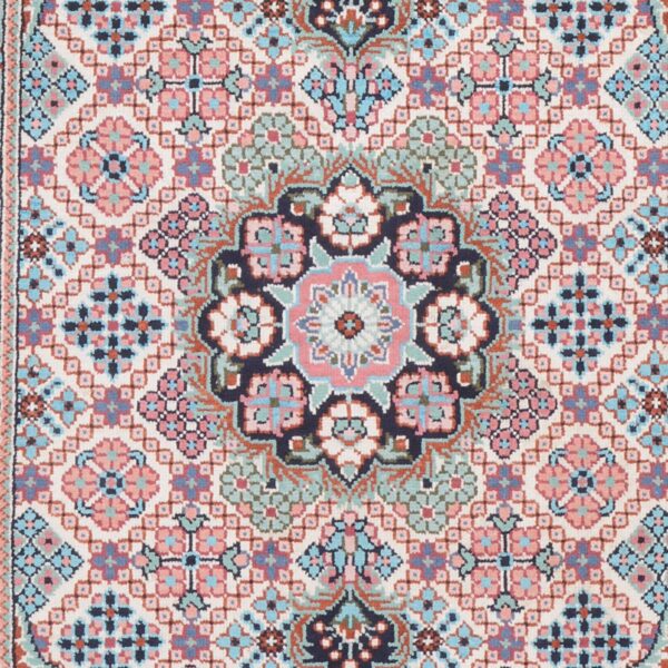Hereke Oriental Rug 63 × 95 cm, Silk, hand-knotted — view 4 Hereke Oriental Rug 63 × 95 cm, Silk, hand-knotted — view 4
