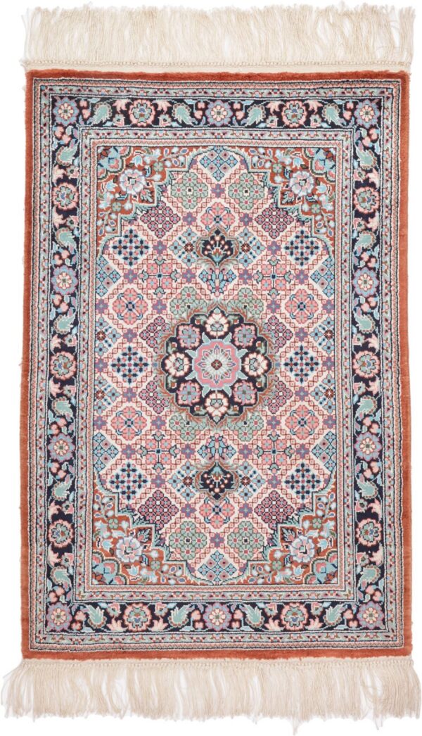 Hereke Oriental Rug 63 × 95 cm, Silk, hand-knotted Hereke Oriental Rug 63 × 95 cm, Silk, hand-knotted
