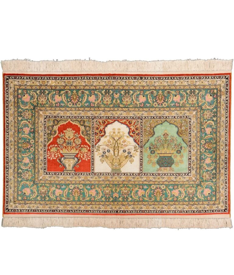 Hereke Oriental Rug 76 × 121 cm, Silk, hand-knotted