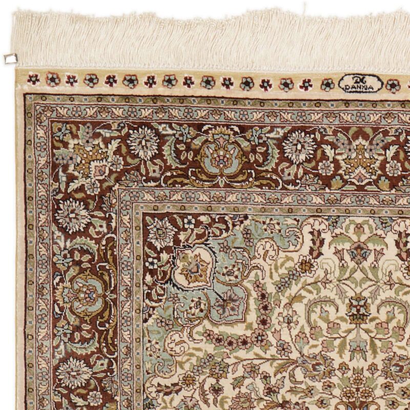 Hereke Oriental Rug 76 × 122 cm, Silk, White/Beige, hand-knotted — view 5
