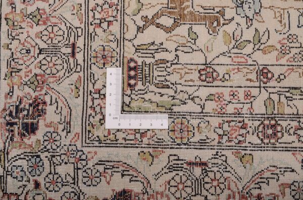 Hereke Oriental Rug 77 × 116 cm, Silk, hand-knotted — view 3