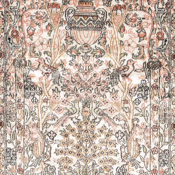 Hereke Oriental Rug 77 × 116 cm, Silk, hand-knotted — view 4