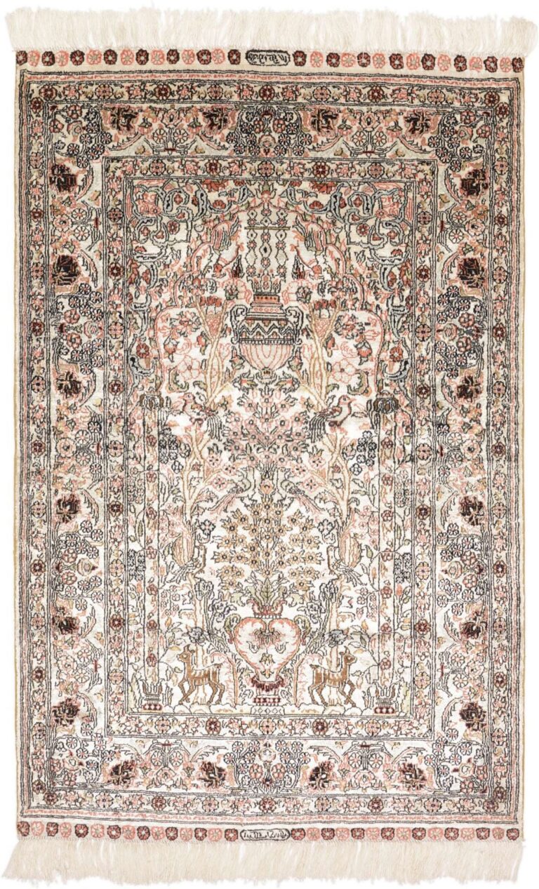 Hereke Oriental Rug 77 × 116 cm, Silk, hand-knotted