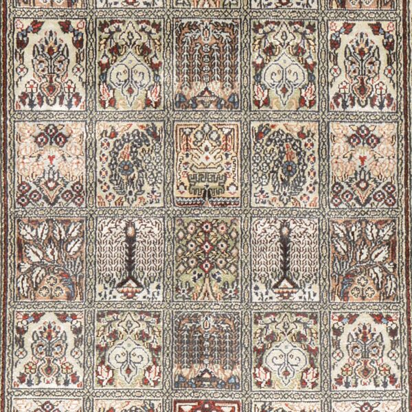 Hereke Oriental Rug 77 × 118 cm, Silk, hand-knotted — view 4