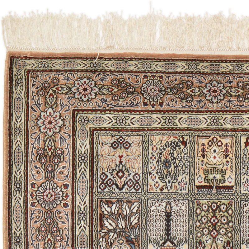 Hereke Oriental Rug 77 × 118 cm, Silk, hand-knotted — view 5