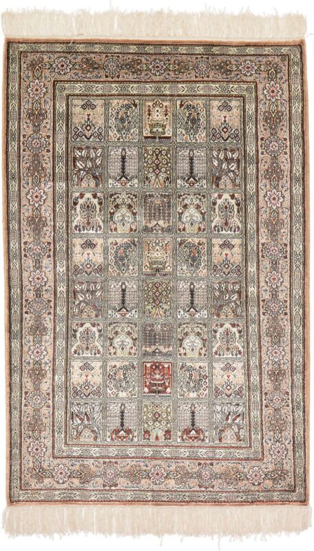 Hereke Oriental Rug 77 × 118 cm, Silk, hand-knotted