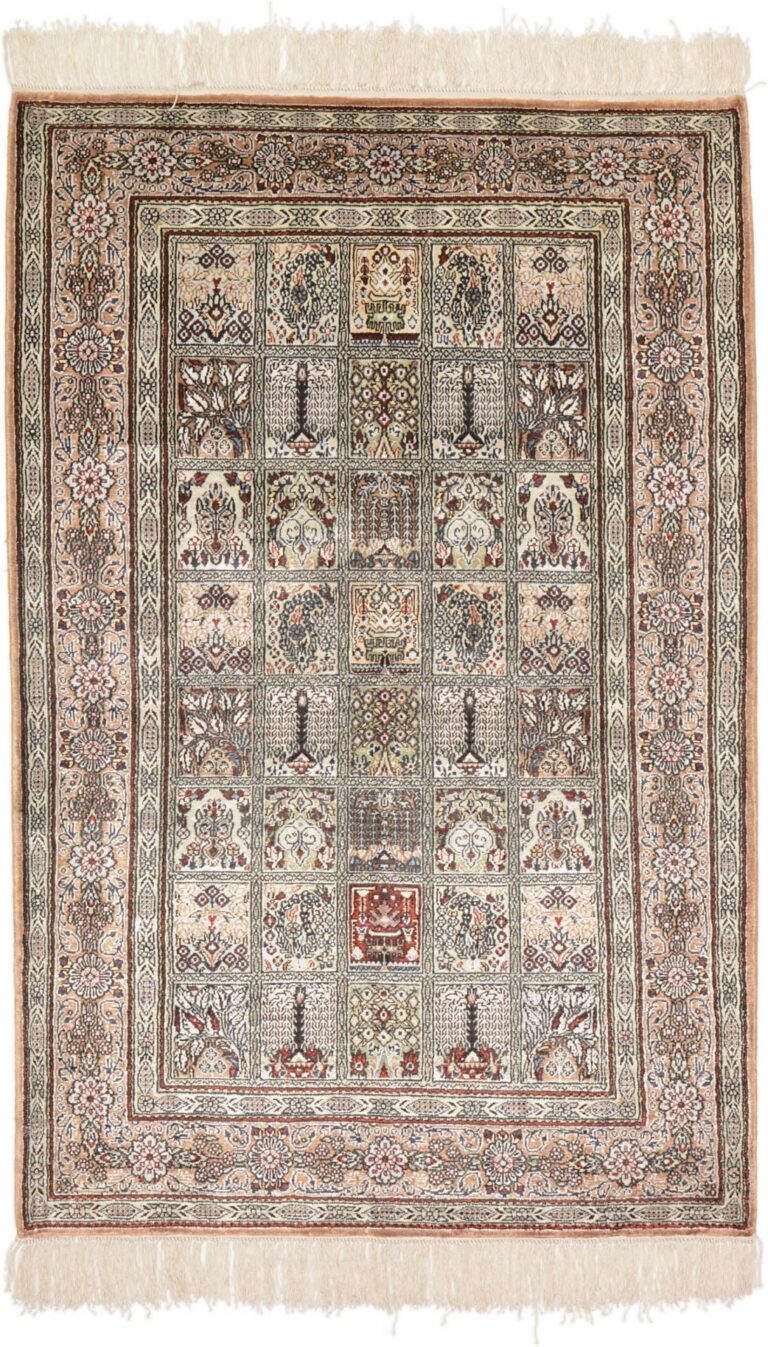 Hereke Oriental Rug 77 × 118 cm, Silk, hand-knotted