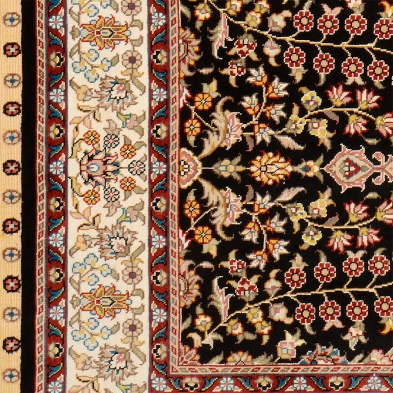 Hereke Oriental Rug 77 × 123 cm, Silk, hand-knotted — view 4 Hereke Oriental Rug 77 × 123 cm, Silk, hand-knotted — view 4