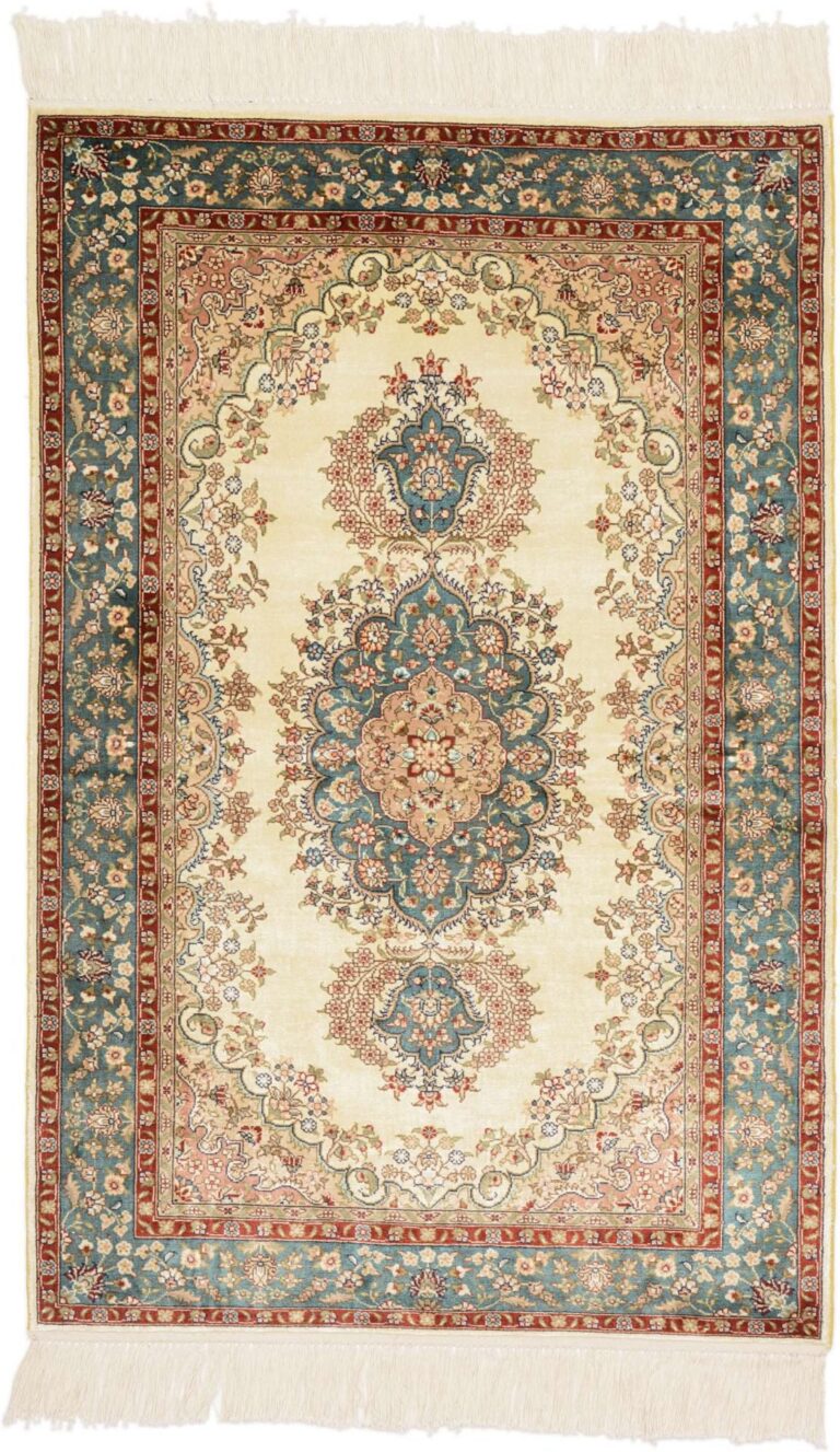 Hereke Oriental Rug 78 × 118 cm, Silk, hand-knotted