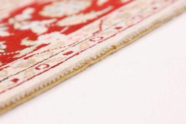 Hereke Oriental Rug 78 × 122 cm, Silk, hand-knotted — view 6