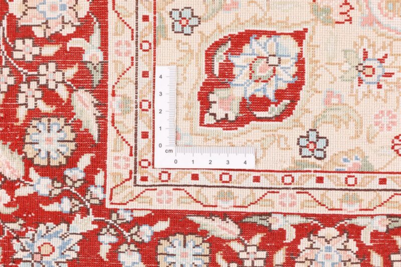 Hereke Oriental Rug 78 × 122 cm, Silk, hand-knotted — view 9