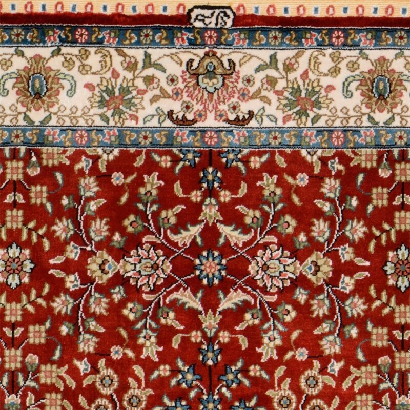 Hereke Oriental Rug 78 × 123 cm, Silk, Red/Orange, hand-knotted — view 4 Hereke Oriental Rug 78 × 123 cm, Silk, Red/Orange, hand-knotted — view 4