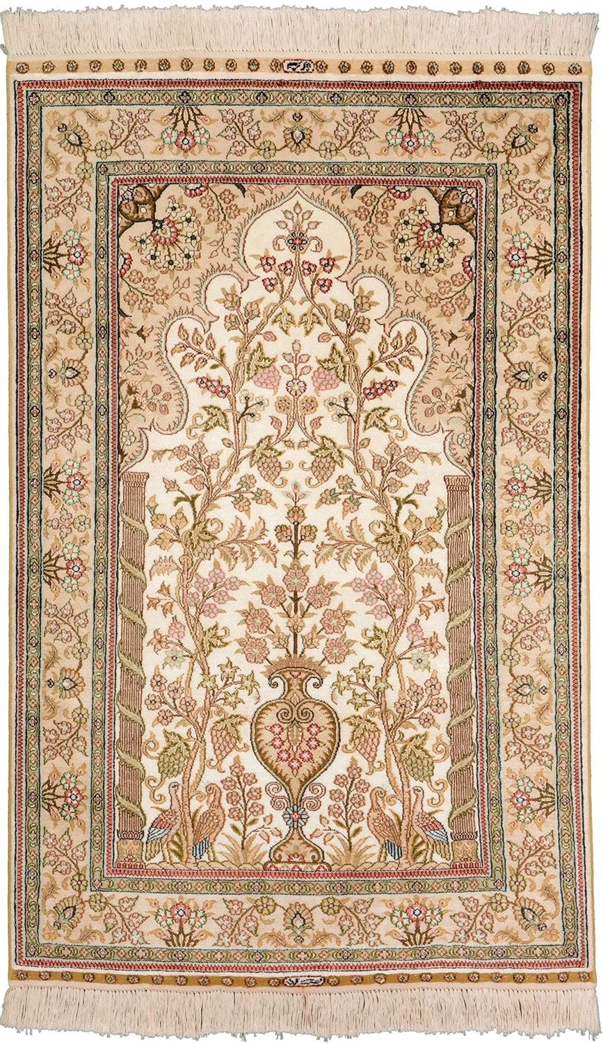 Hereke Oriental Rug 78 × 126 cm, Silk, hand-knotted