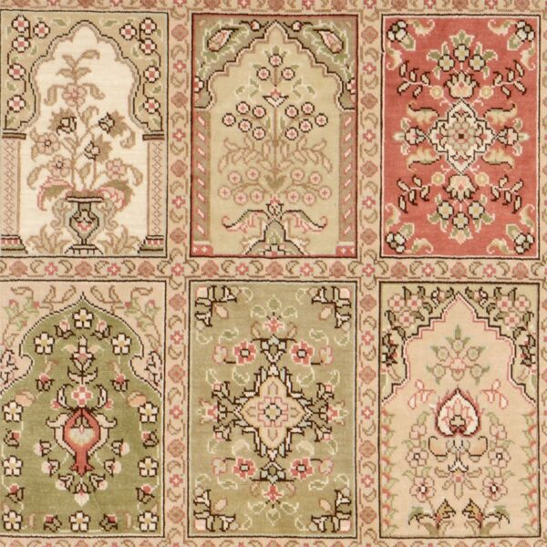 Hereke Oriental Rug 79 × 122 cm, Silk, hand-knotted — view 4