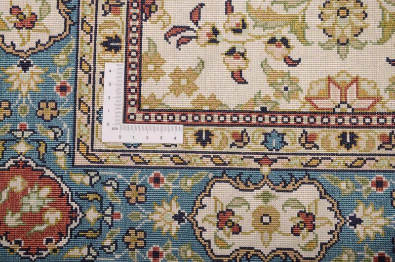 Hereke Oriental Rug 79 × 123 cm, Silk, White/Beige, hand-knotted — view 3