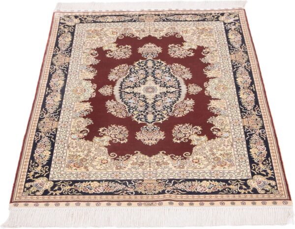 Hereke Oriental Rug 79 × 124 cm, Silk, hand-knotted — view 2