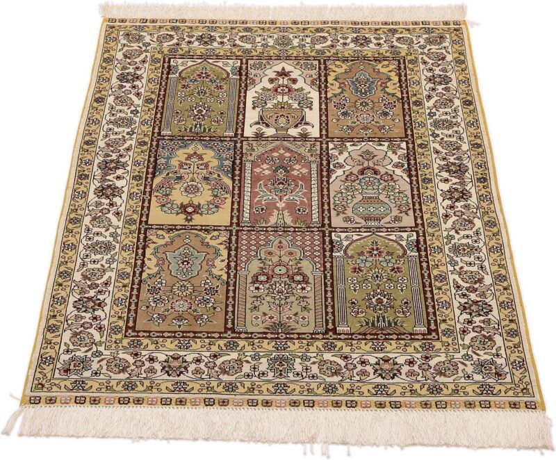 Hereke Oriental Rug 79 × 124 cm, Silk, hand-knotted, very fine — view 2