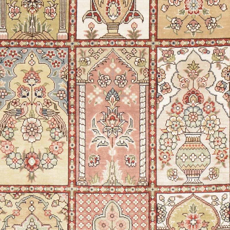 Hereke Oriental Rug 79 × 124 cm, Silk, hand-knotted, very fine — view 4