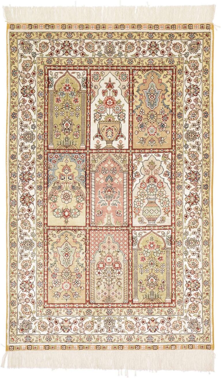 Hereke Oriental Rug 79 × 124 cm, Silk, hand-knotted, very fine