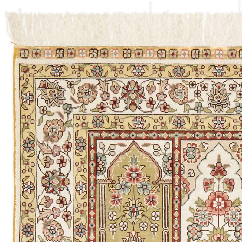 Hereke Oriental Rug 79 × 124 cm, Silk, hand-knotted, very fine — view 5