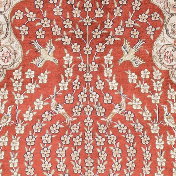 Hereke Oriental Rug 79 × 130 cm, Silk, hand-knotted — view 4 Hereke Oriental Rug 79 × 130 cm, Silk, hand-knotted — view 4