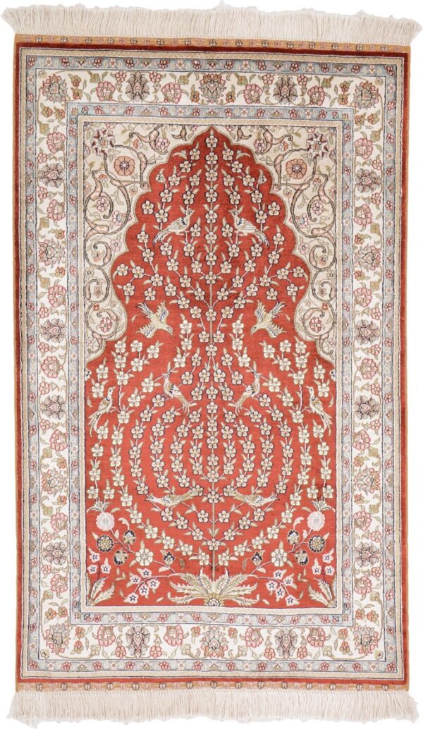Hereke Oriental Rug 79 × 130 cm, Silk, hand-knotted Hereke Oriental Rug 79 × 130 cm, Silk, hand-knotted