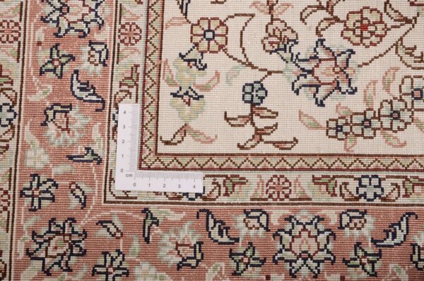 Hereke Oriental Rug 79 × 132 cm, Silk, hand-knotted, exclusive — view 3