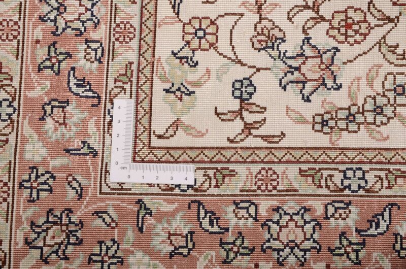 Hereke Oriental Rug 79 × 132 cm, Silk, hand-knotted, exclusive — view 3