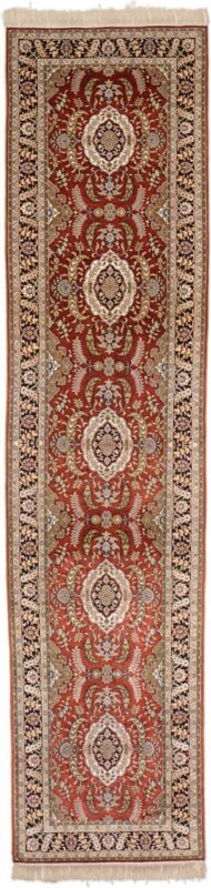 Hereke Oriental Rug 79 × 328 cm, Silk, hand-knotted Hereke Oriental Rug 79 × 328 cm, Silk, hand-knotted