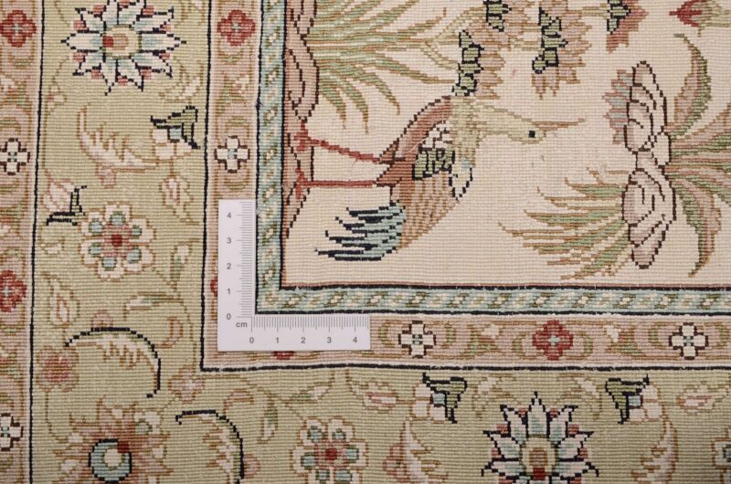 Hereke Oriental Rug 80 × 124 cm, Silk, White/Beige, hand-knotted — view 3