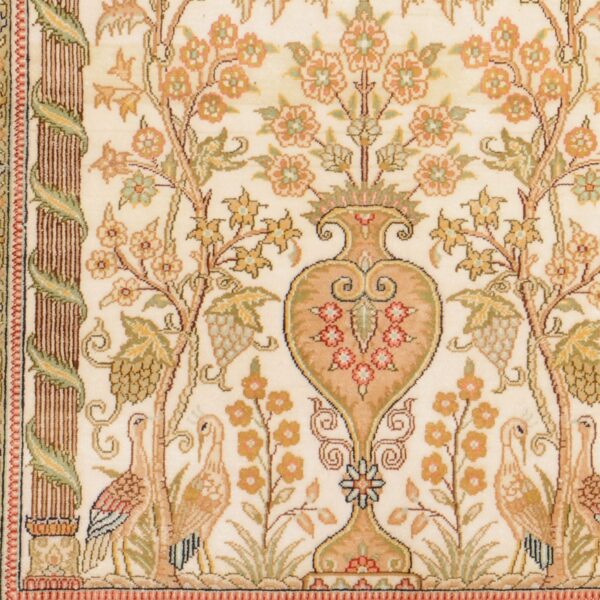 Hereke Oriental Rug 80 × 128 cm, Silk, hand-knotted — view 4